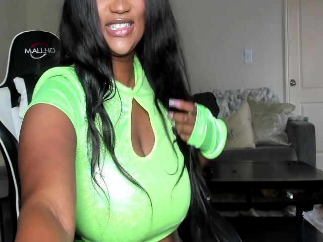 Live sex webcam photo for Supanovaa #257716107