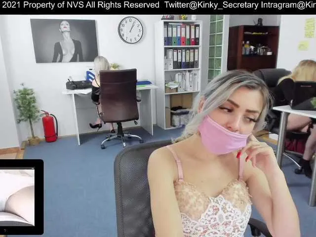 Live sex webcam photo for KinkyOffice #241401026