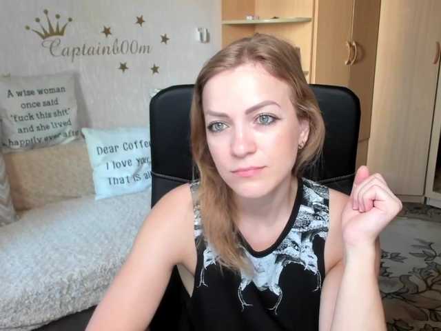 Live sex webcam photo for CherishSia #262641141