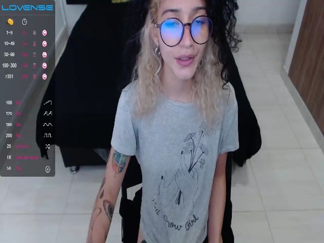 Live sex webcam photo for Myzore #257252934