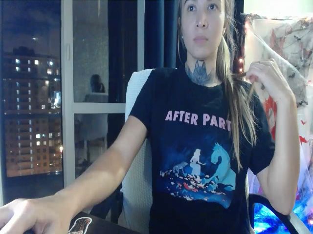 Live sex webcam photo for Angie_Wild #258314025