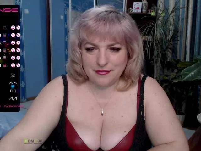 Live sex webcam photo for SmileOfAngel #251627019