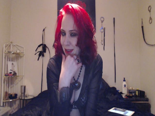 Live sex webcam photo for Misshavok1 #264108173