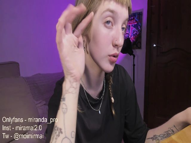 Live sex webcam photo for Miranda2_0 #255168177