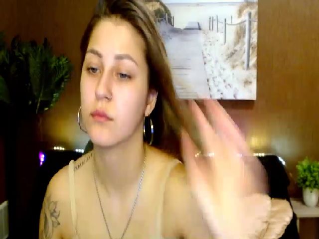 Live sex webcam photo for MsDream_ #254124470