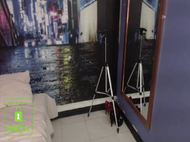 Live sex webcam photo for Jenifer_b #255979207