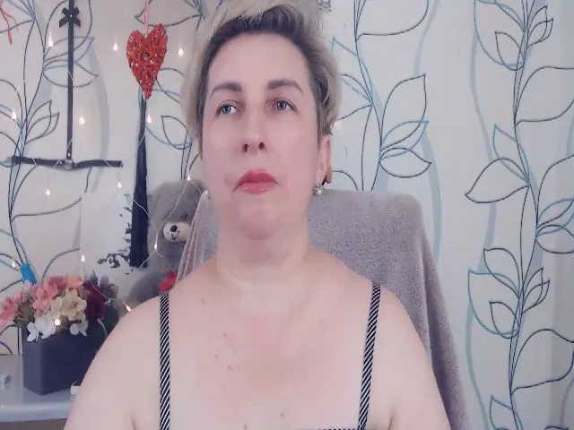 Live sex webcam photo for DepravedMadam #252465832