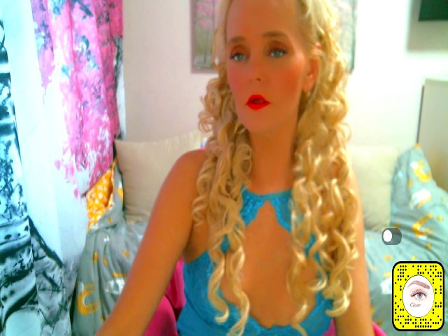 Live sex webcam photo for ChristiRoses #265028135