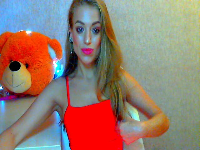 Live sex webcam photo for Hollyda #263424025