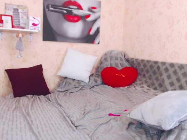 Live sex webcam photo for NinaRossima #241128505