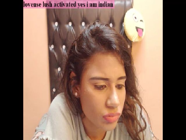 Live sex webcam photo for PARADISEQEEN #256089142