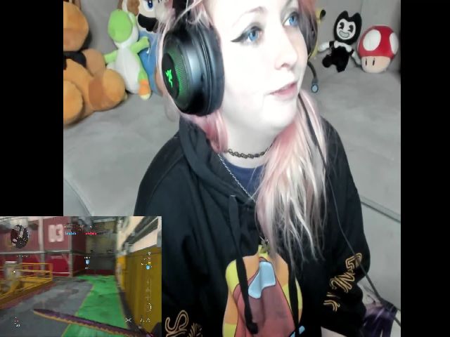 Live sex webcam photo for PrincessBluu #253612328