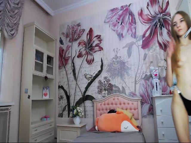 Live sex webcam photo for JodyGleen #262956472