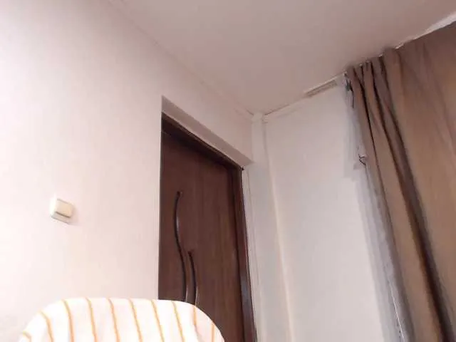 Live sex webcam photo for Ivankadiamond #242999278