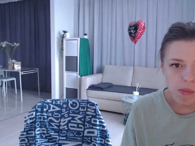 Live sex webcam photo for BugaGirls #241439423