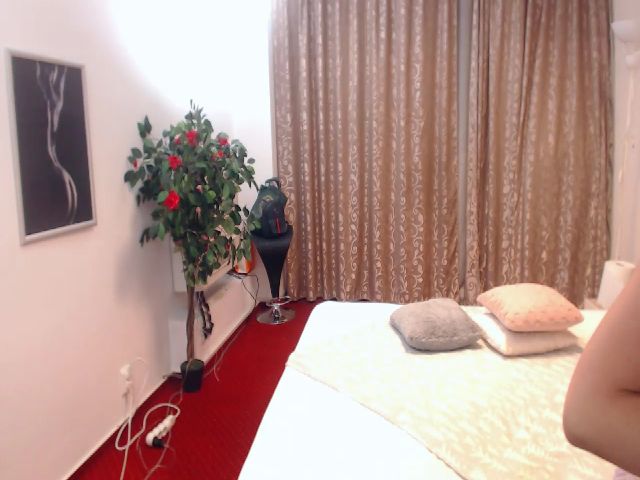 Live sex webcam photo for AlishaPacari #254279754