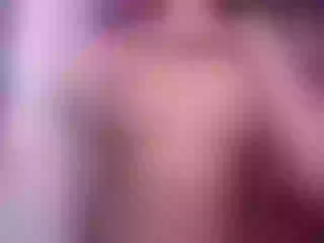 Live sex webcam photo for Lil_PrincessG #261174807