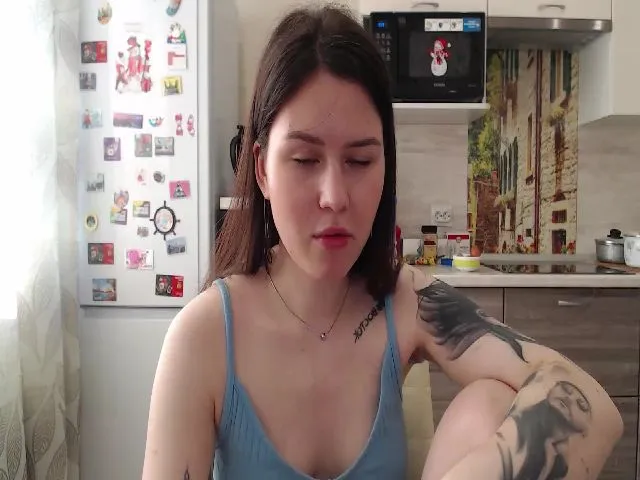 Live sex webcam photo for WonderXGirlXX #252829745