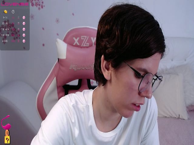 Live sex webcam photo for Eligos69 #254410607