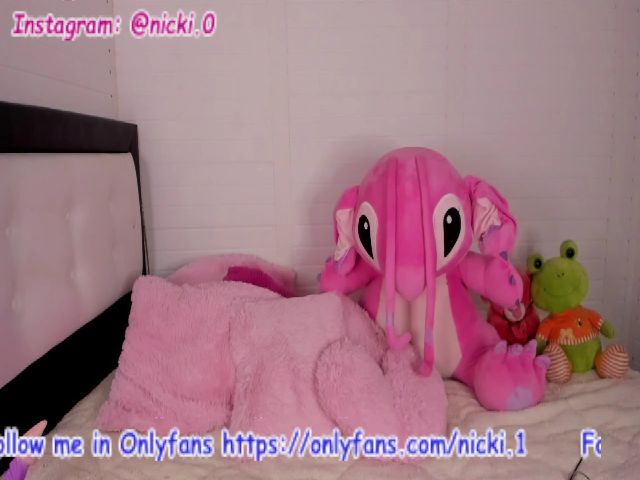 Live sex webcam photo for Niicki #257938902