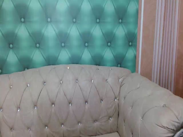 Live sex webcam photo for Aniie_pink #259232649