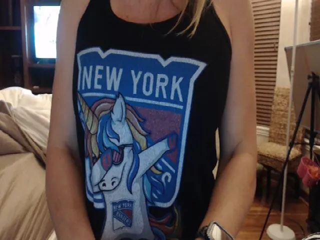 Live sex webcam photo for Autumn_Blonde #256119086