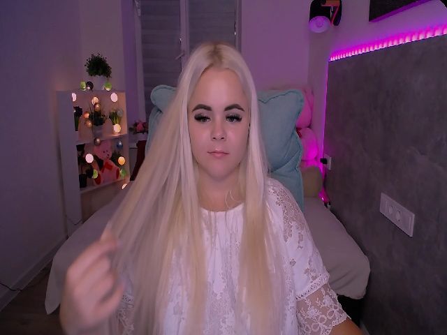 Live sex webcam photo for Jenni__fer #256516077