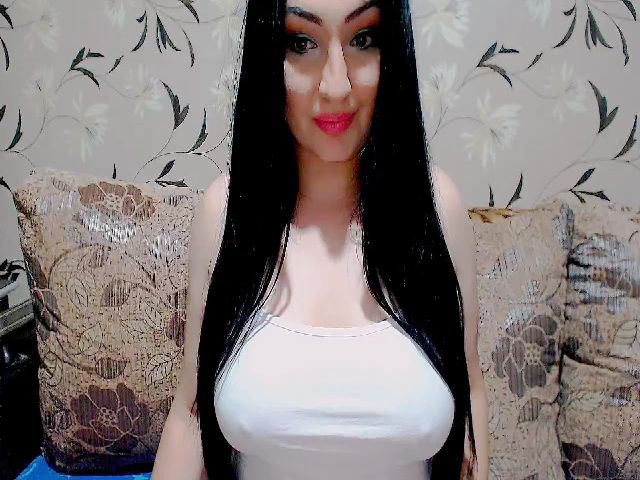 Live sex webcam photo for Cindystar5 #253608958