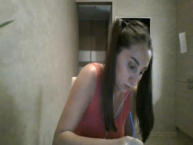 Live sex webcam photo for GabyPennywise #259641115