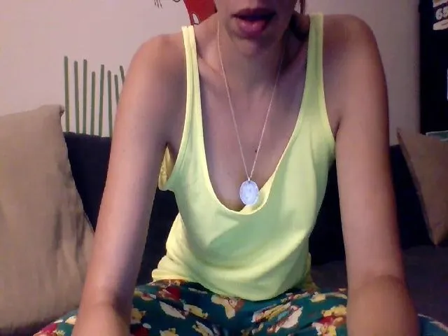 Live sex webcam photo for FoxMoony #261639080