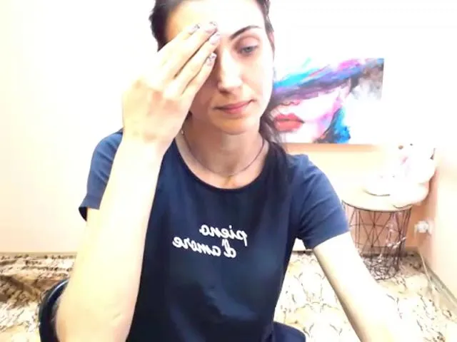 Live sex webcam photo for Miss_Vivian #264348897