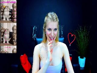 Live sex webcam photo for LiliManchest #251947030