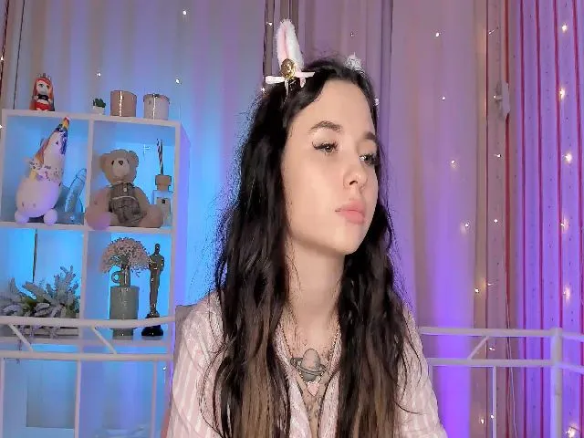 Live sex webcam photo for NikaLegran #262772148