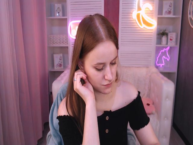 Live sex webcam photo for LynneDawson #262841919