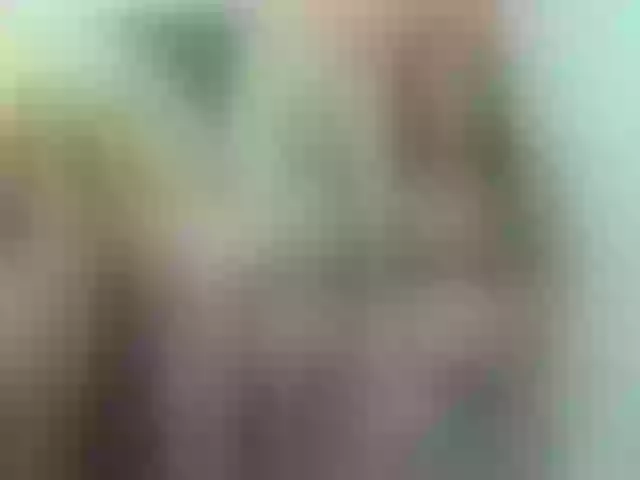 Live sex webcam photo for girlboom20 #241223061