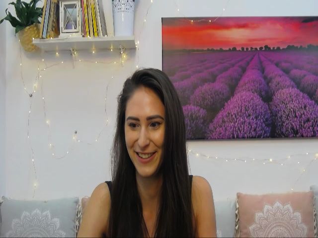 Live sex webcam photo for MaraW #255968149