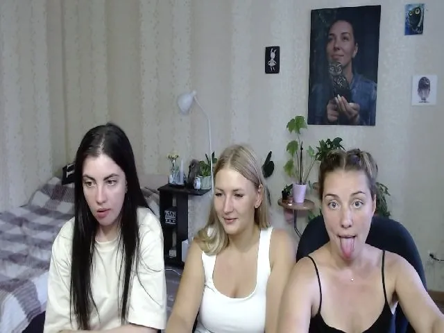 Live sex webcam photo for UrBlack_Kitty #259979402