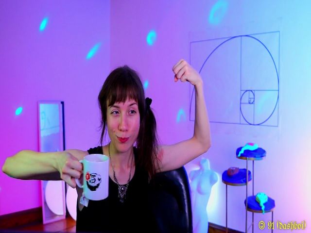 Live sex webcam photo for MinnieMoralia #257736736