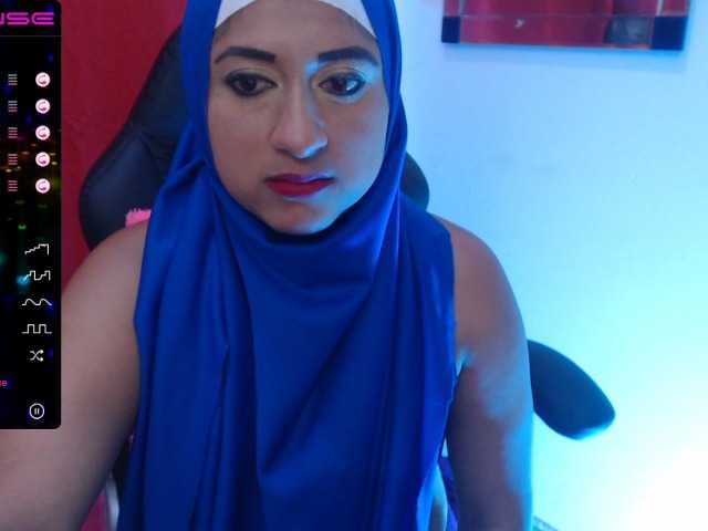 Live sex webcam photo for NumaAsun #250382174