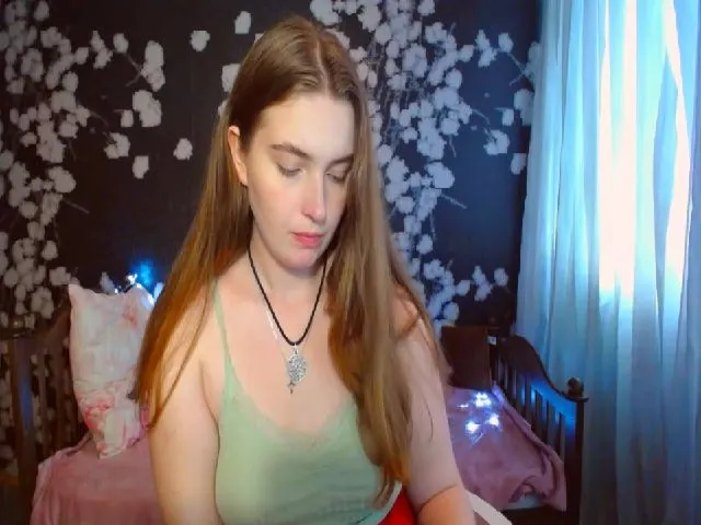 Live sex webcam photo for NikkySonge #253721912