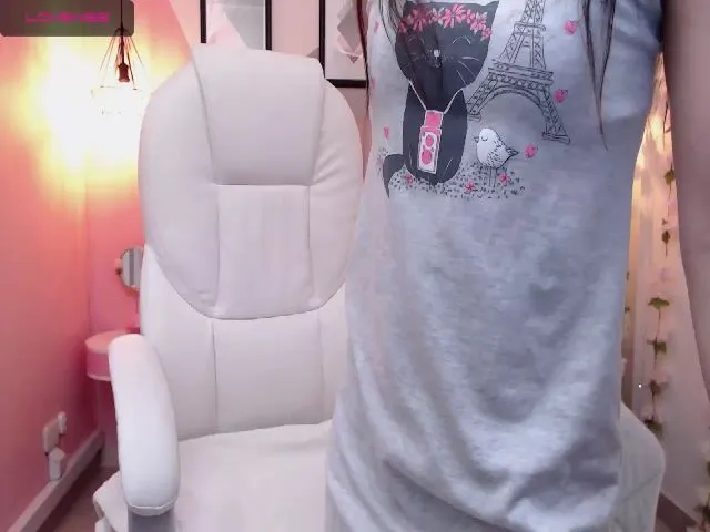 Live sex webcam photo for Zoe_mill3r #252601247