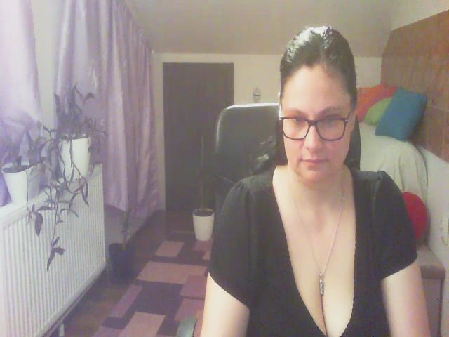 Live sex webcam photo for boosty4you #254290294