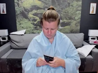 Live sex webcam photo for CoconutLegs #240538990