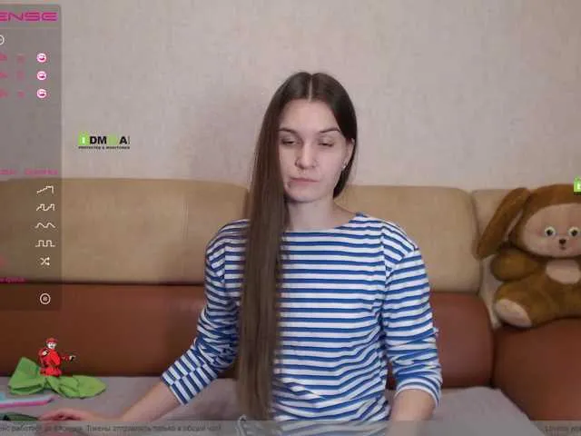 Live sex webcam photo for Girl-Ksenia #263229224