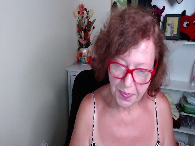 Live sex webcam photo for Adele_69 #253033334