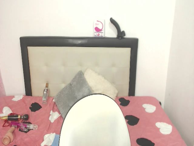 Live sex webcam photo for Pilarstar_ #259073354