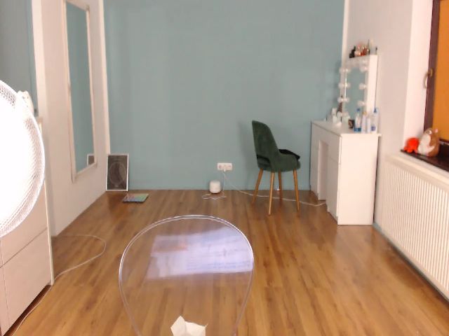 Live sex webcam photo for Conny___ #253971126