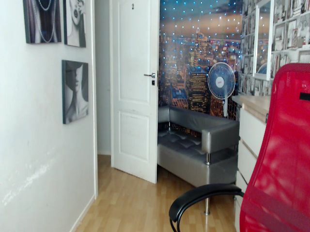 Live sex webcam photo for Lovely_della #255685330