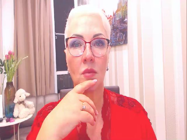 Live sex webcam photo for LadyXAnna #260941009