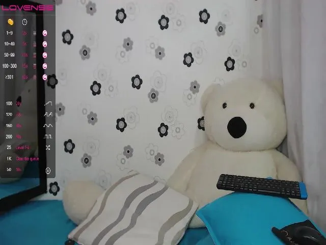 Live sex webcam photo for AbbyCollinss #253905091